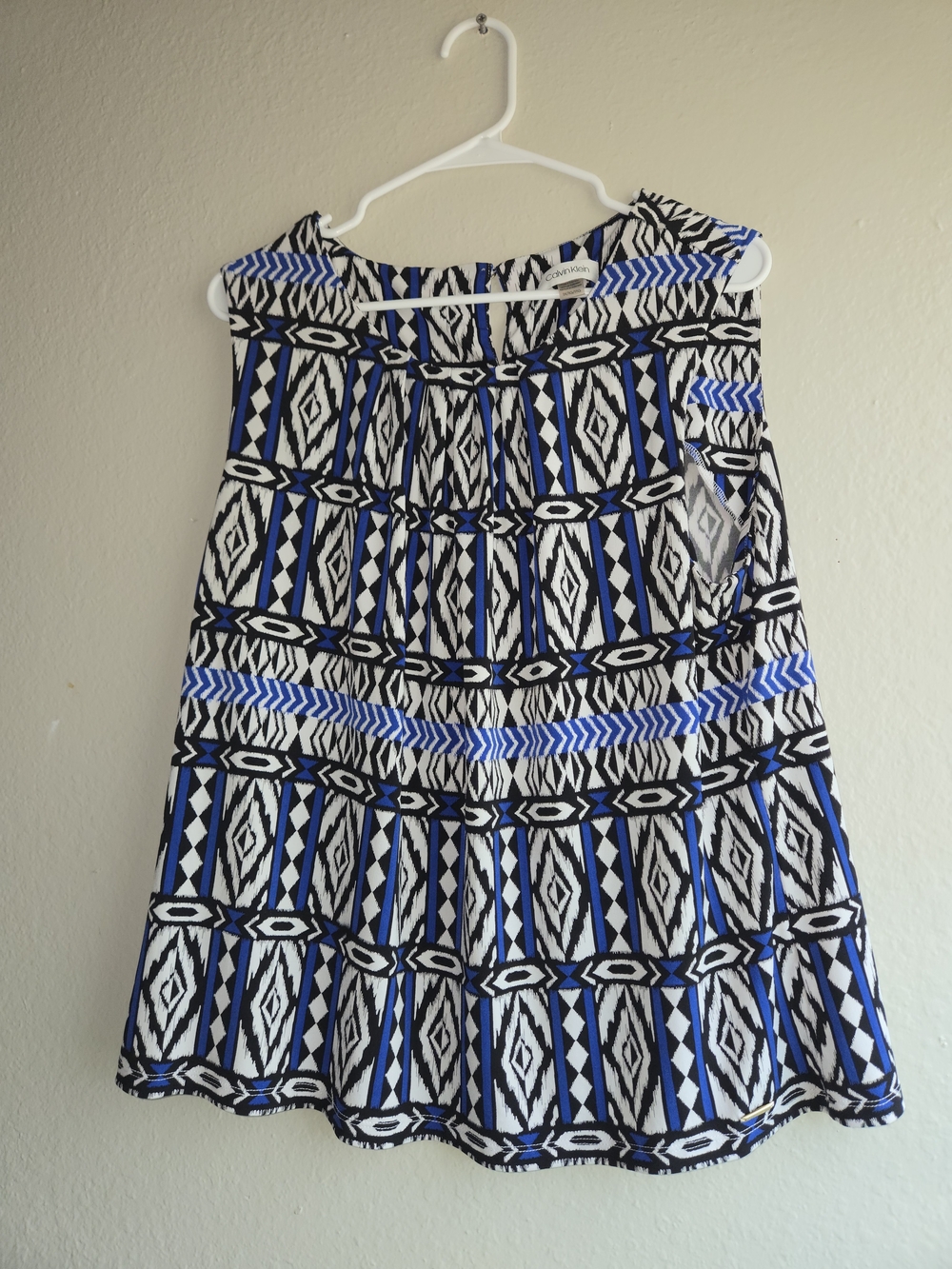 Calvin Klein Women's Blouse Top Size 1X Blue Black White Geometric Pattern Sleev